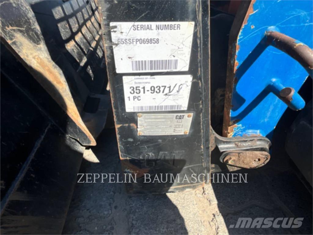 CAT 289D Carregadoras de direcção deslizante