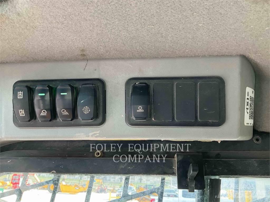 CAT 289D3XPS2C Carregadoras de direcção deslizante