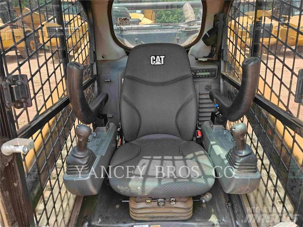 CAT 299D3 XE Carregadoras de direcção deslizante