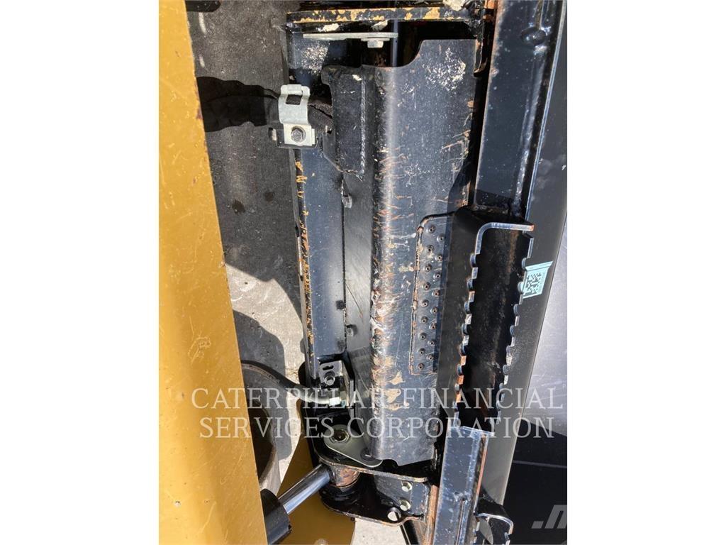 CAT 299D3XE Pás Carregadoras de rastos