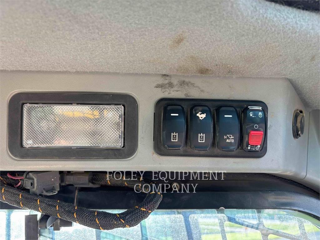 CAT 299D3XPS2C Carregadoras de direcção deslizante