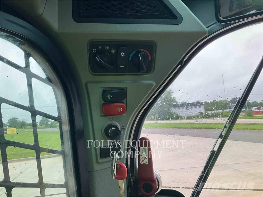 CAT 299D3XPS2C Carregadoras de direcção deslizante