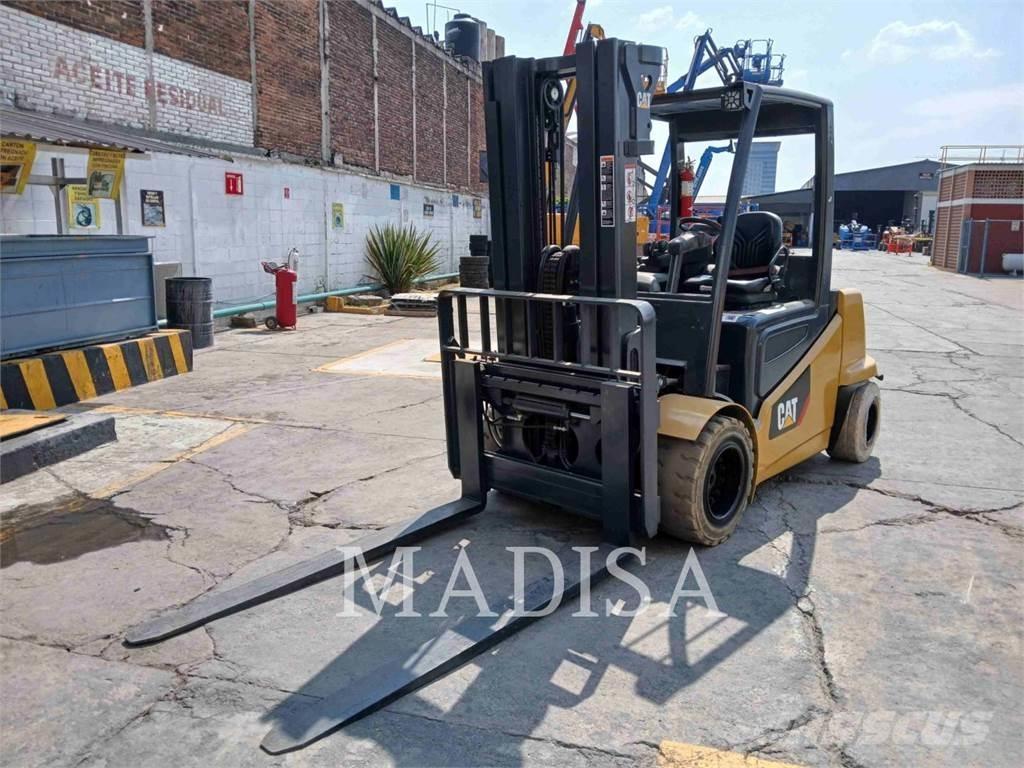 CAT 2EP11000 Empilhadores eléctricos