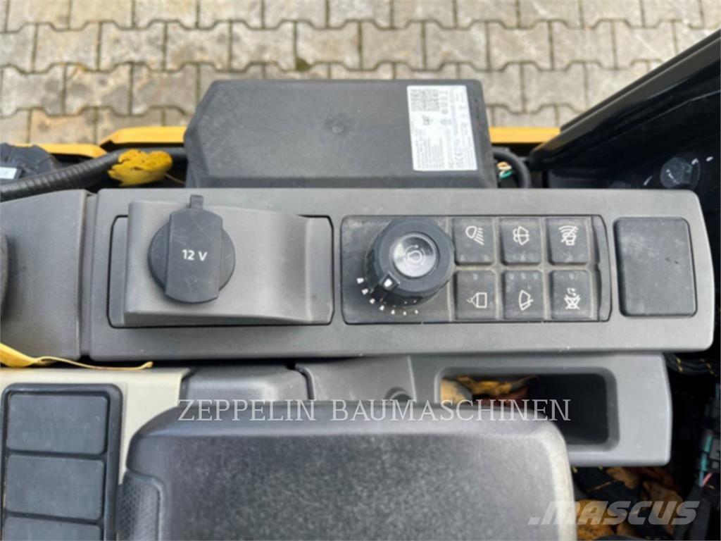 CAT 301.5-05A Escavadoras de rastos