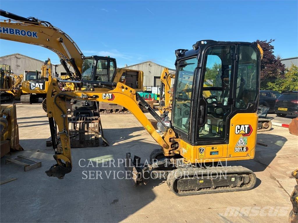 CAT 301.6 Escavadoras de rastos