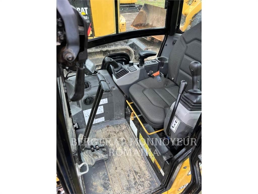 CAT 301.6-05 Escavadoras de rastos