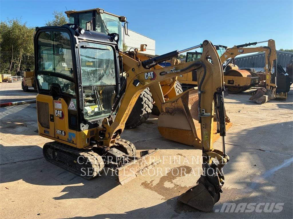 CAT 301.6-05 Escavadoras de rastos