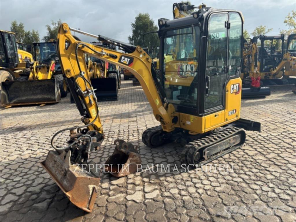 CAT 301.6-05A Escavadoras de rastos
