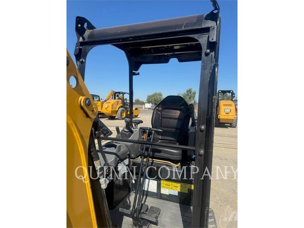 CAT 301.7 Escavadoras de rastos