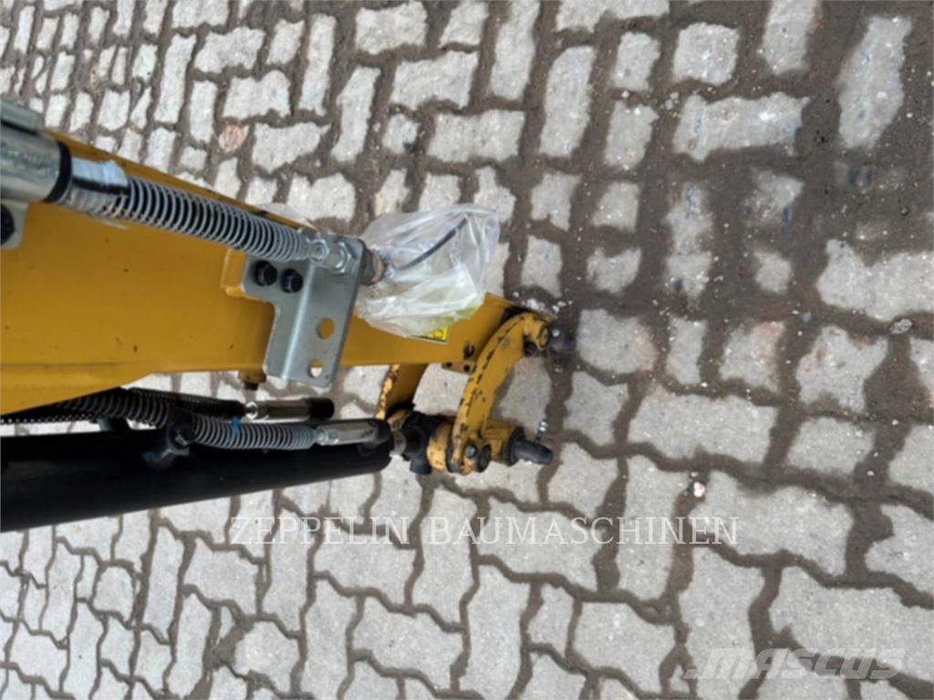 CAT 301.7-05A Escavadoras de rastos