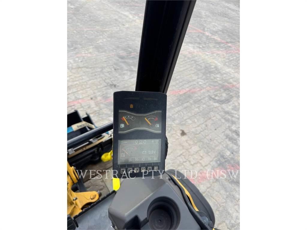 CAT 301.7CR Escavadoras de rastos