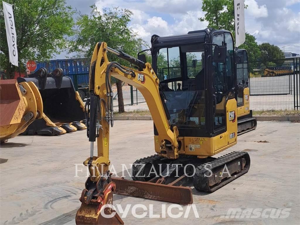 CAT 301.8 Escavadoras de rastos