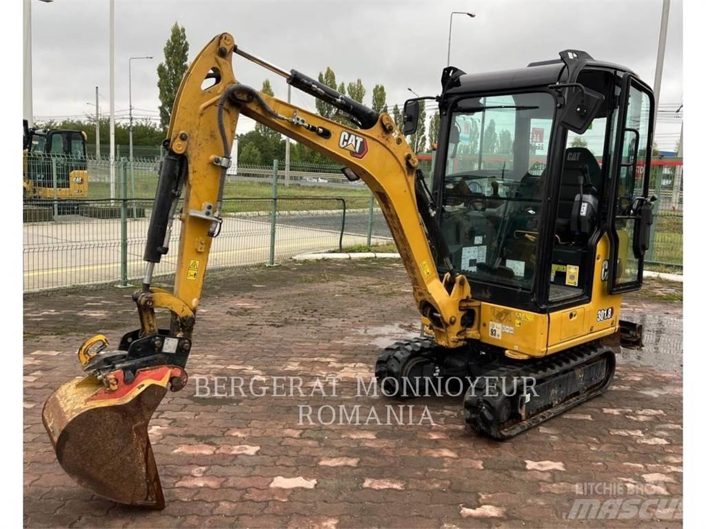 CAT 301.8-05 Escavadoras de rastos