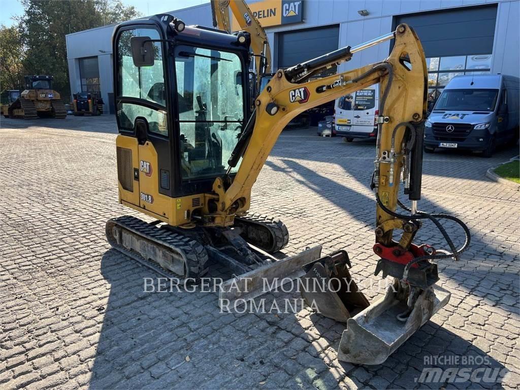 CAT 301.8-05 Escavadoras de rastos