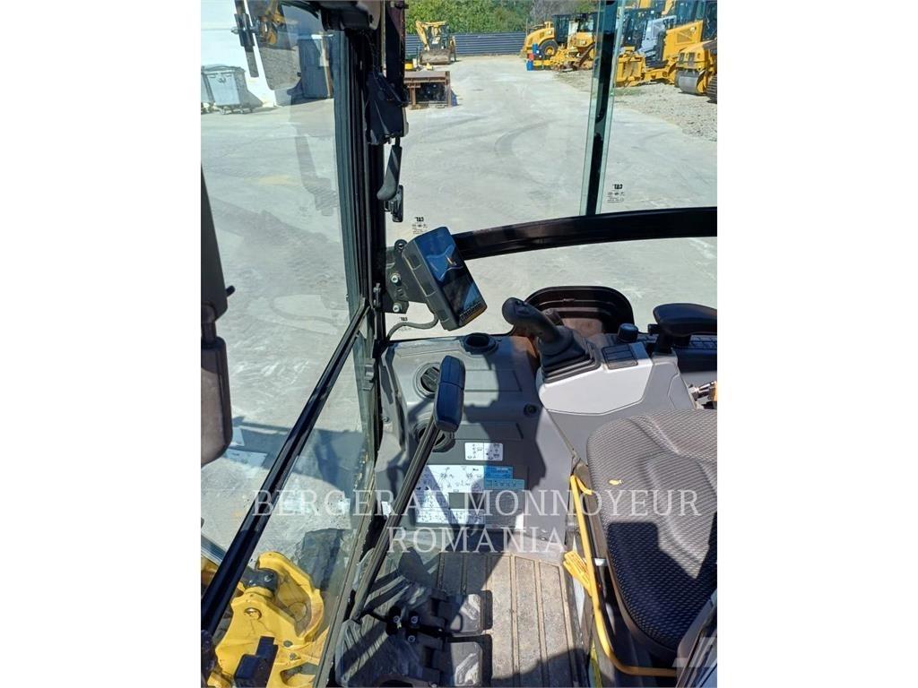 CAT 301.8-05 Escavadoras de rastos
