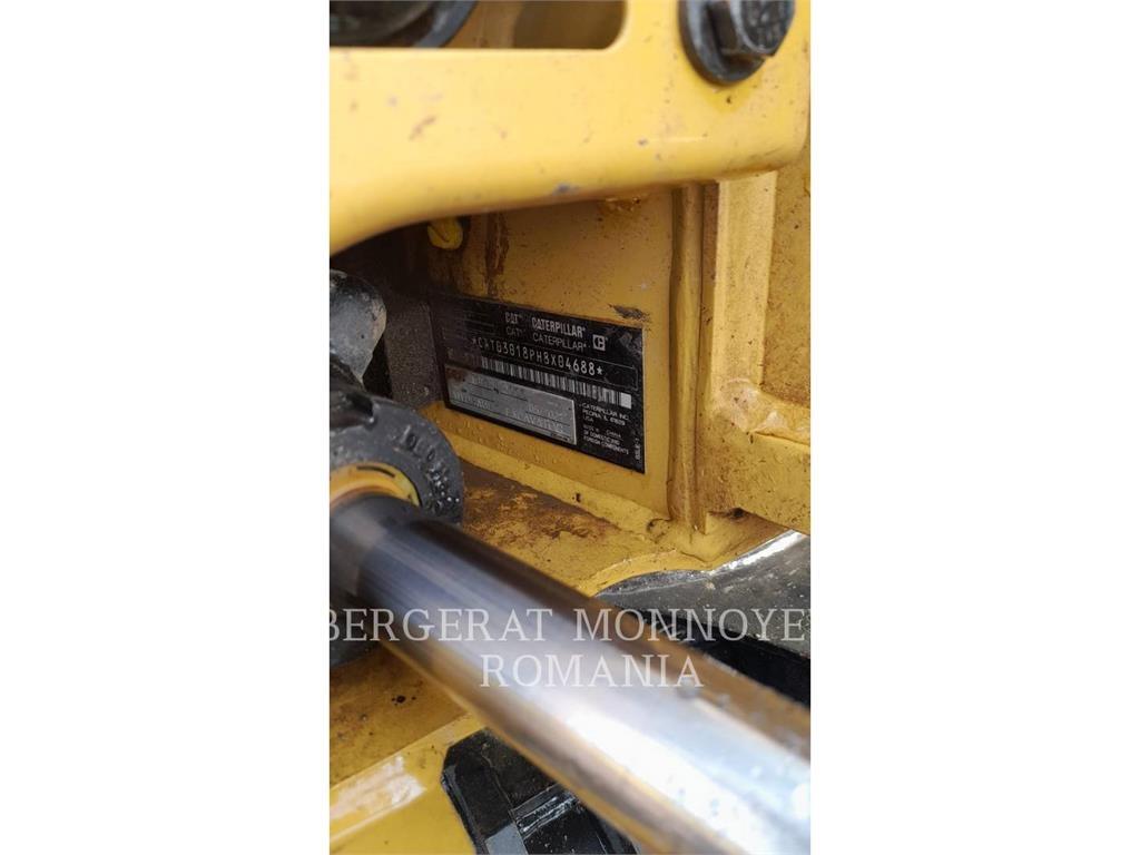 CAT 301.8-05 Escavadoras de rastos