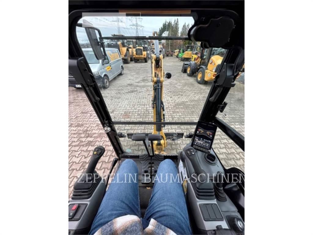 CAT 301.8-05A Escavadoras de rastos