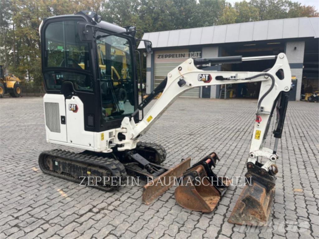 CAT 301.8-05A Escavadoras de rastos