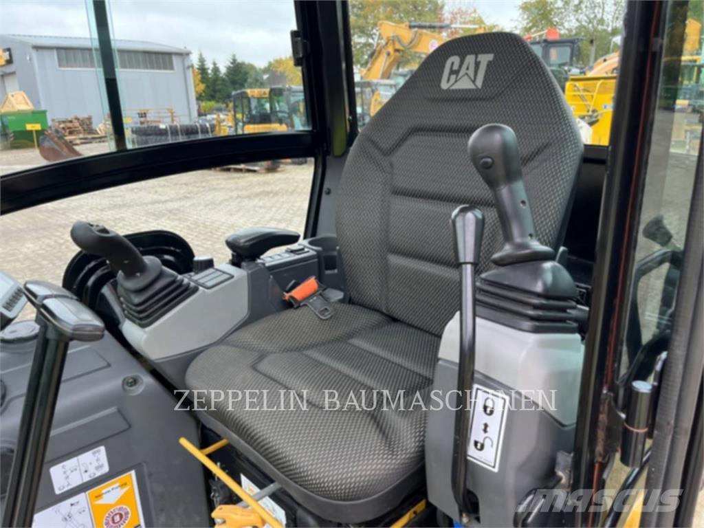 CAT 301.8-05A Escavadoras de rastos