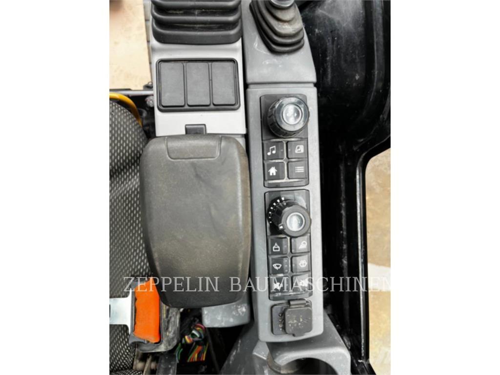 CAT 301.8-05A Escavadoras de rastos