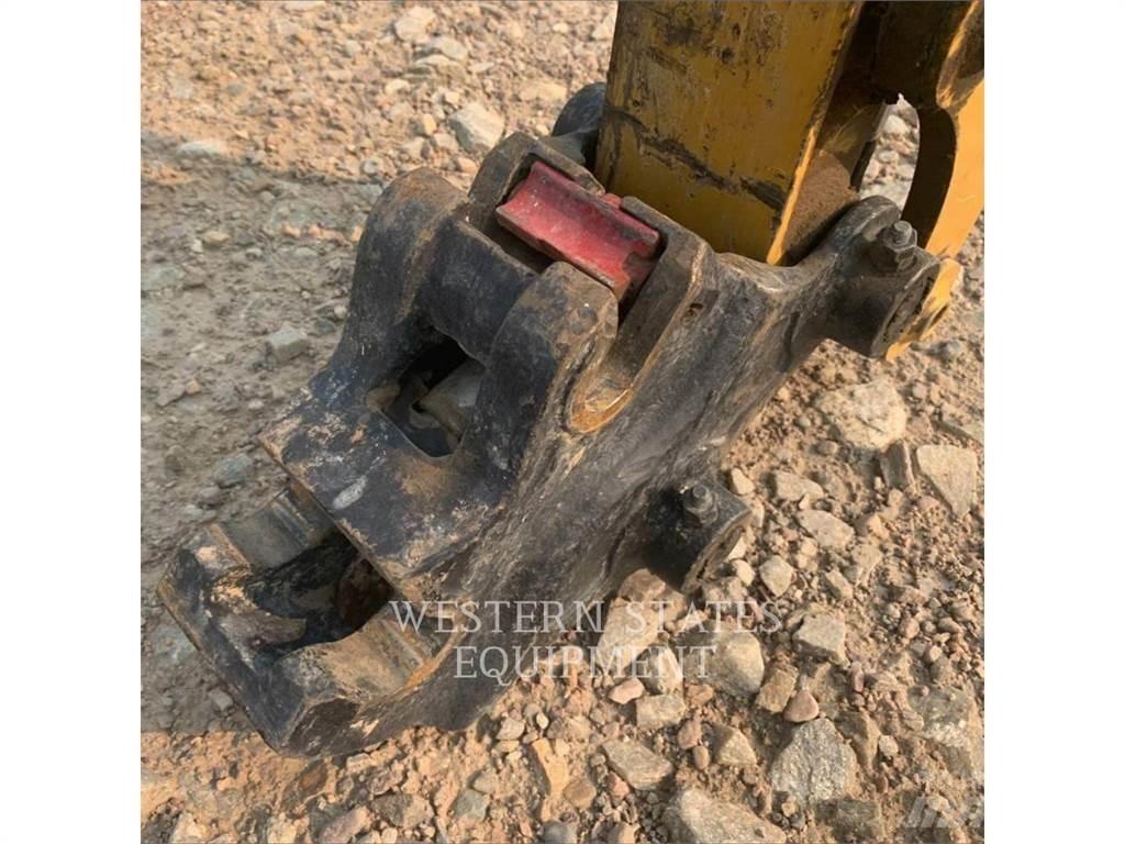 CAT 302 Escavadoras de rastos