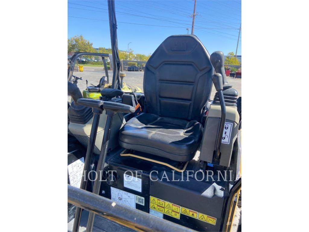 CAT 302 Escavadoras de rastos