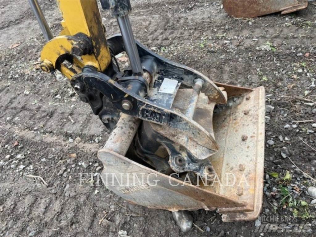 CAT 302-05 Escavadoras de rastos
