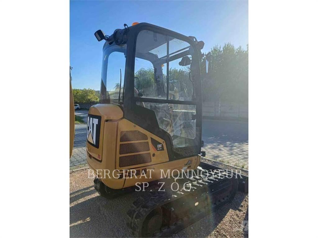 CAT 302.4D Escavadoras de rastos