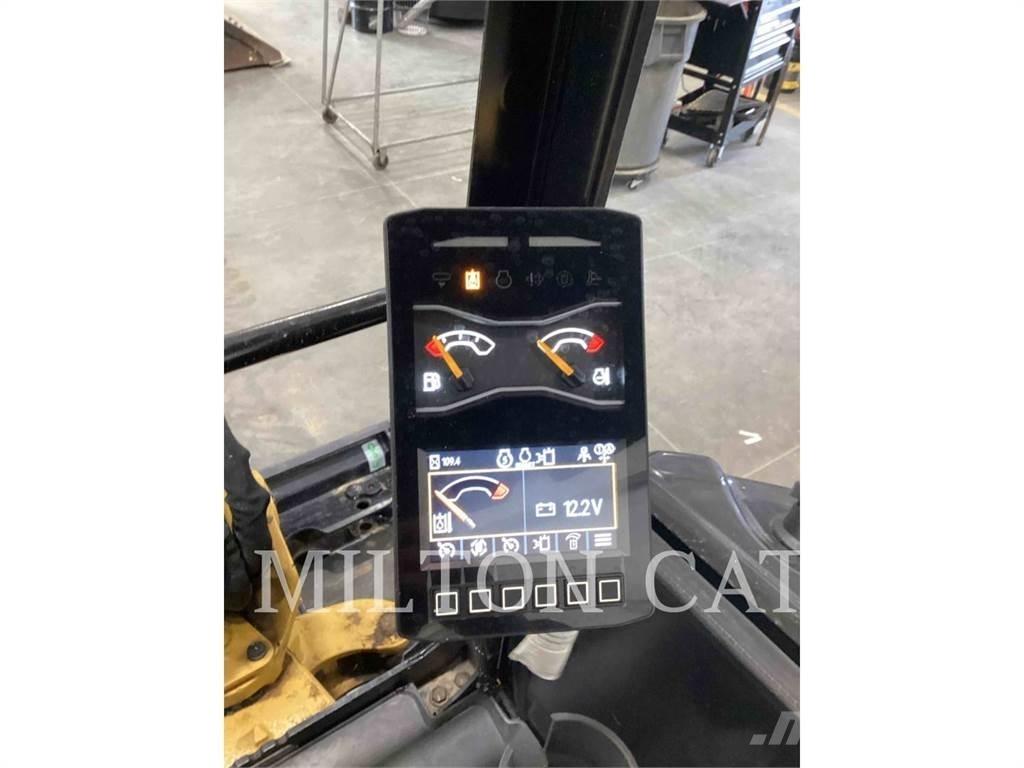 CAT 302.7 Escavadoras de rastos