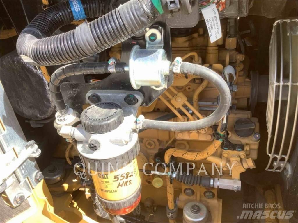 CAT 302.7 Escavadoras de rastos