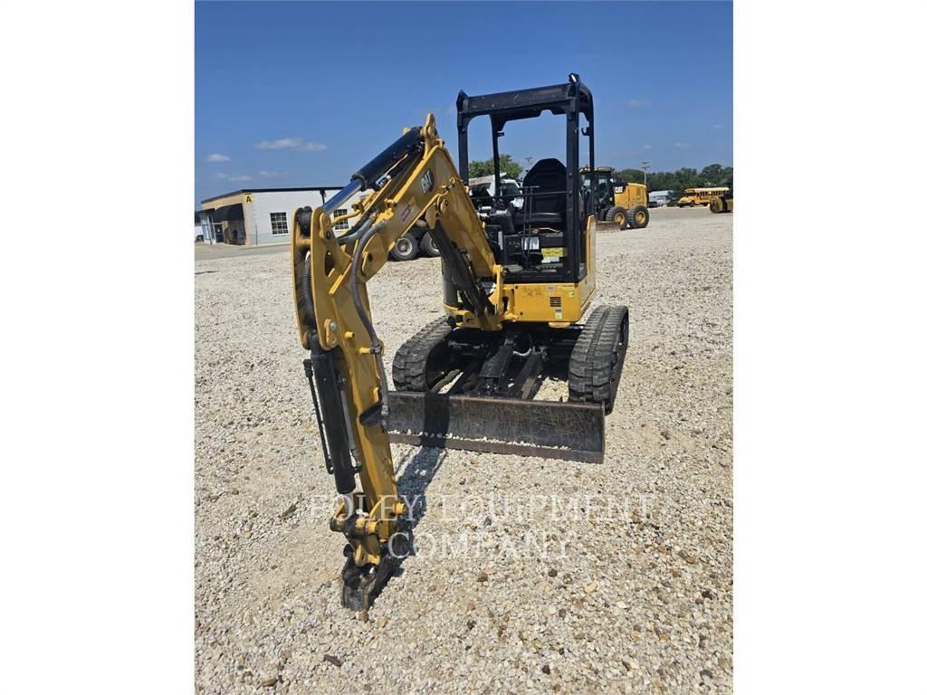 CAT 302.7-07LO Escavadoras de rastos