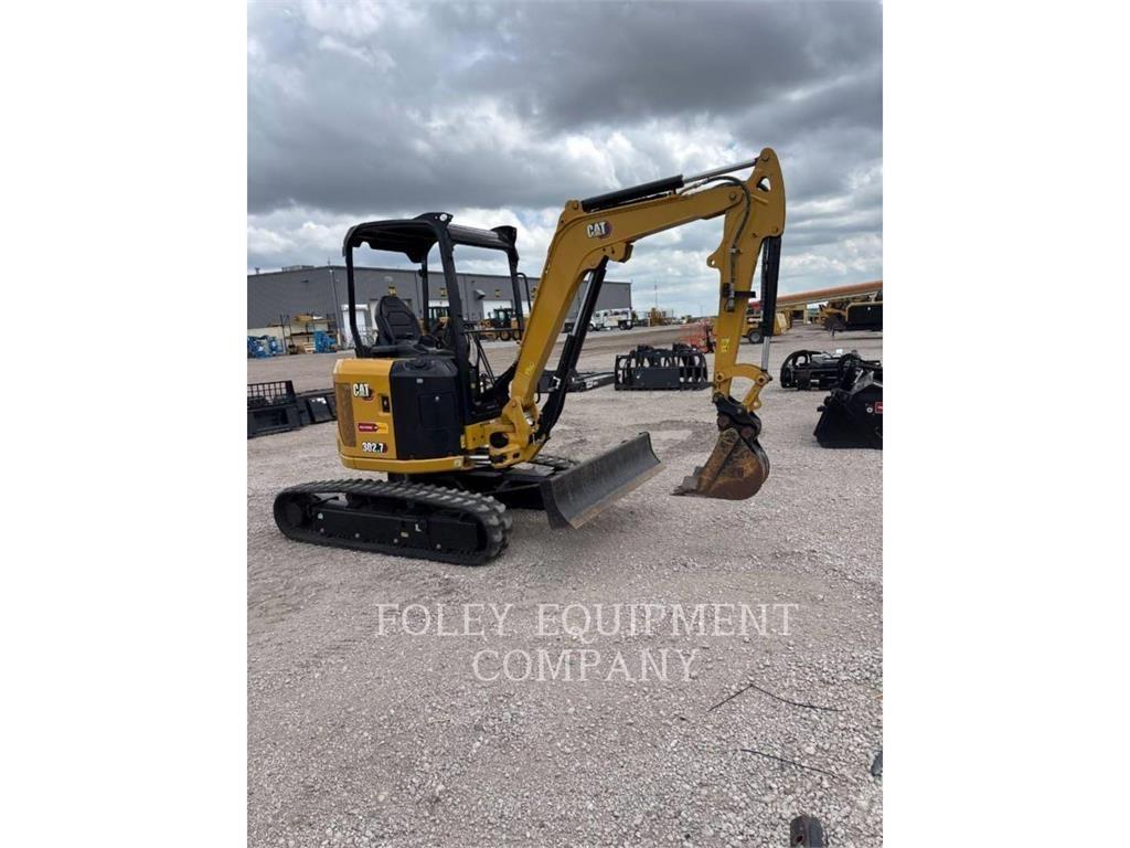 CAT 302.7-07LO Escavadoras de rastos