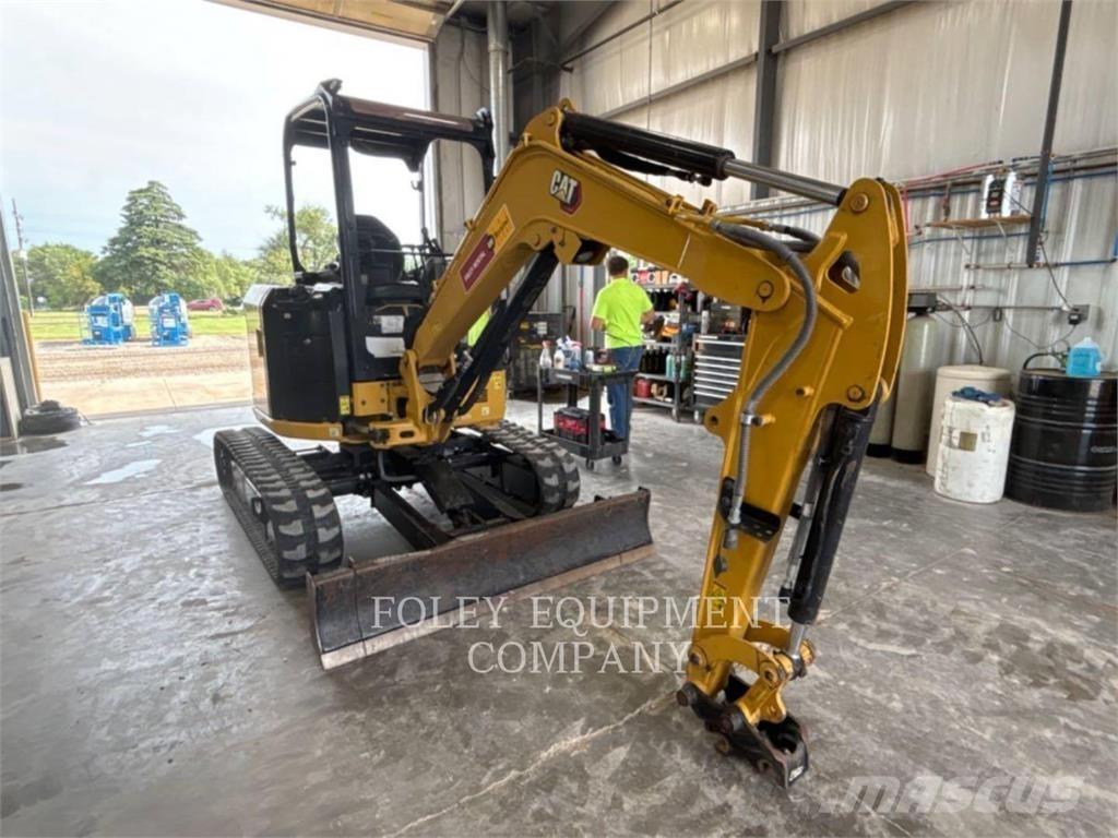 CAT 302.7-07LO Escavadoras de rastos