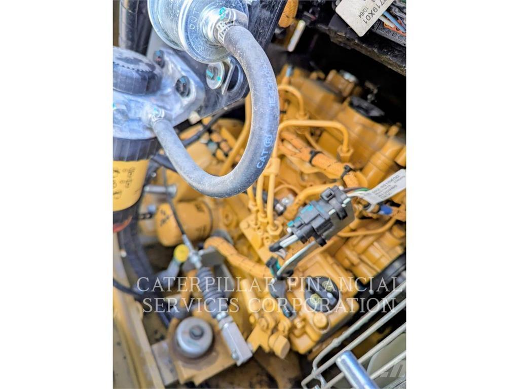 CAT 302.707CR Escavadoras de rastos