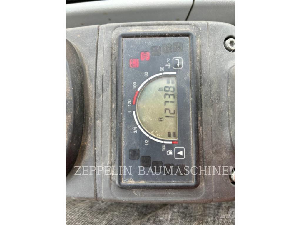 CAT 302.7D Escavadoras de rastos