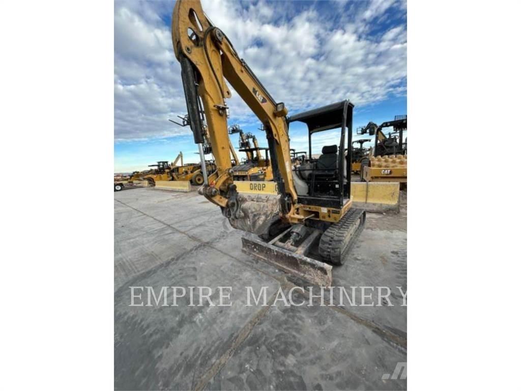 CAT 302.7D CR Escavadoras de rastos