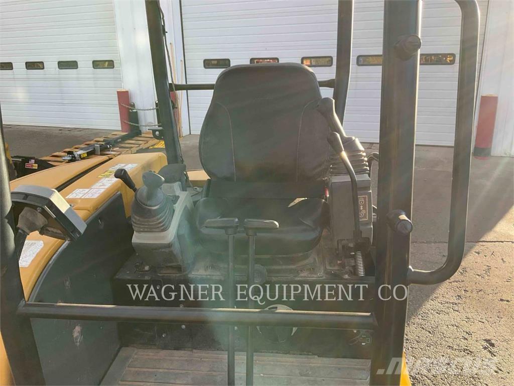 CAT 303.5E2 Escavadoras de rastos