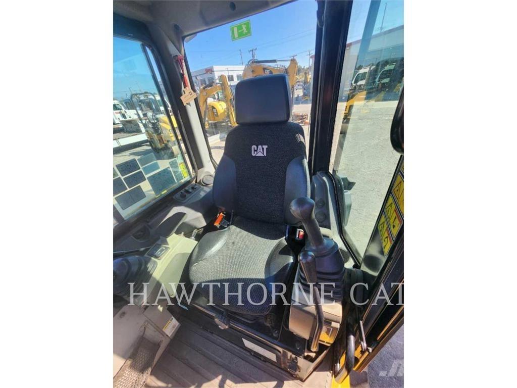 CAT 304E2 CAB Escavadoras de rastos
