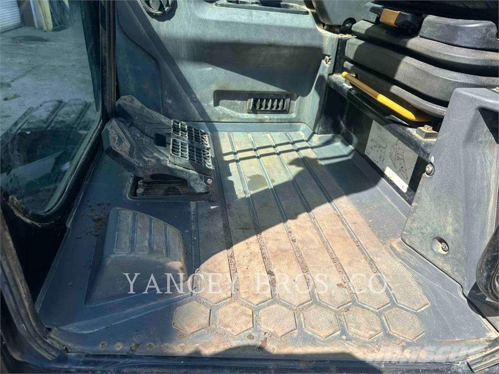 CAT 310 Escavadoras de rastos