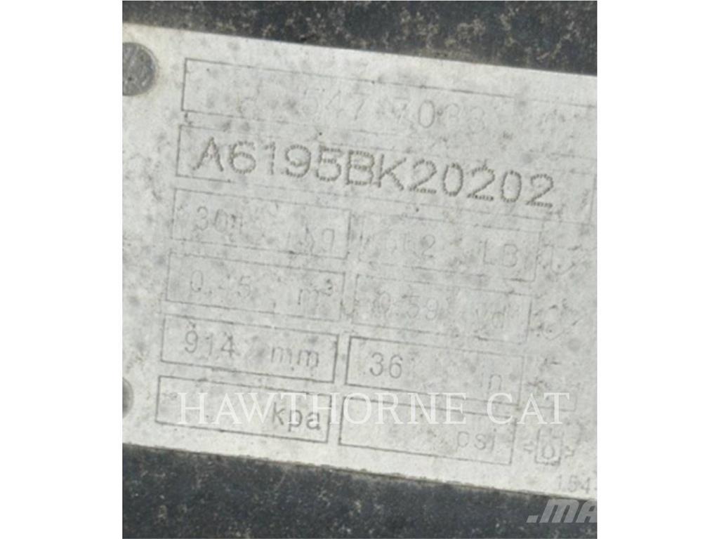 CAT 310 36 BUCKET Baldes