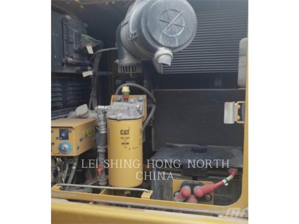 CAT 313D2GC Escavadoras de rastos