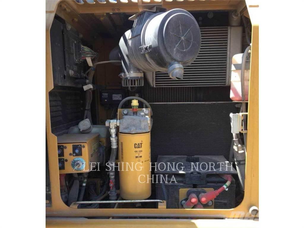 CAT 313D2GC Escavadoras de rastos