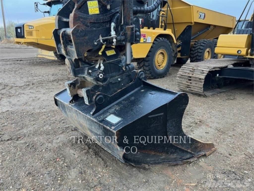 CAT 320 Escavadoras de rastos