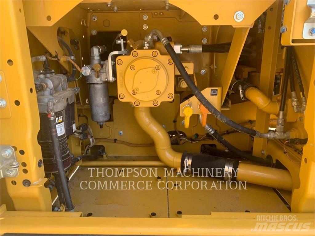 CAT 320 Escavadoras de rastos