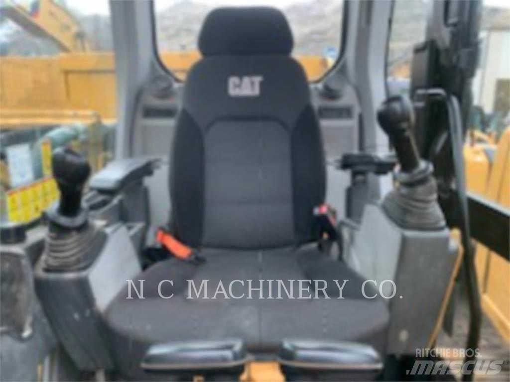 CAT 320 Escavadoras de rastos
