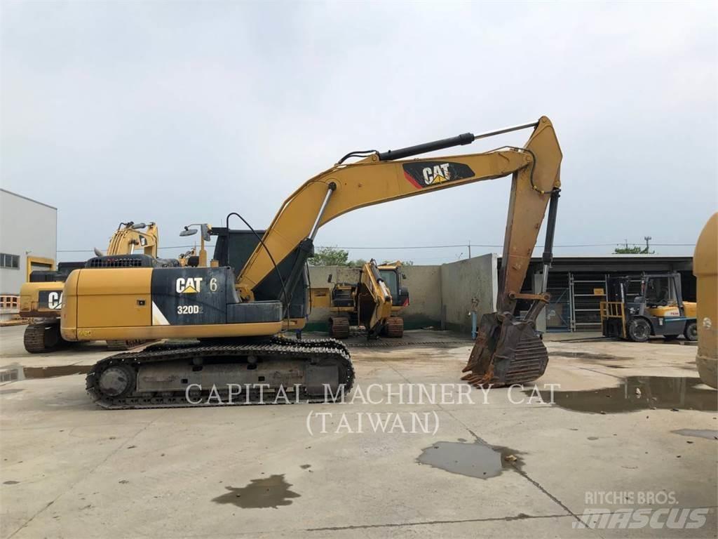 CAT 320D2 Escavadoras de rastos