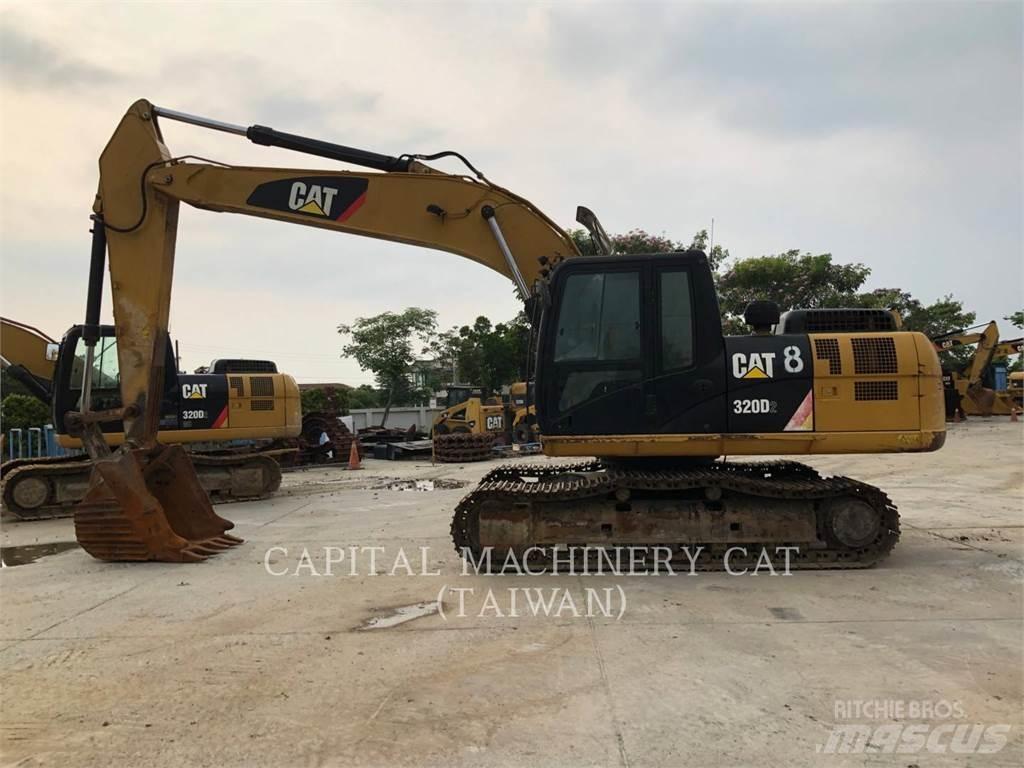 CAT 320D2 Escavadoras de rastos