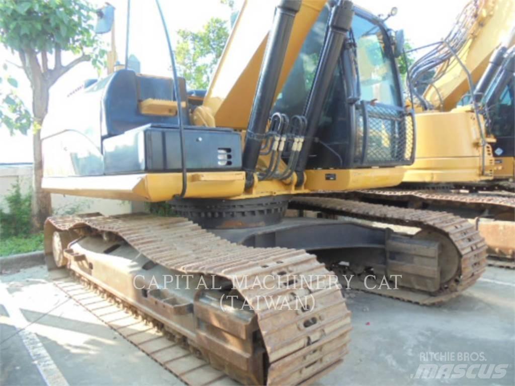 CAT 320D2 Escavadoras de rastos