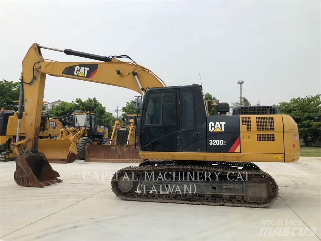 CAT 320D2 Escavadoras de rastos