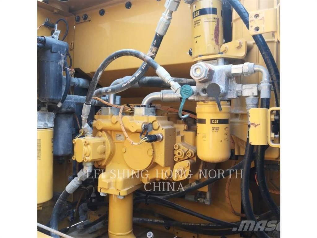 CAT 320D2 Escavadoras de rastos